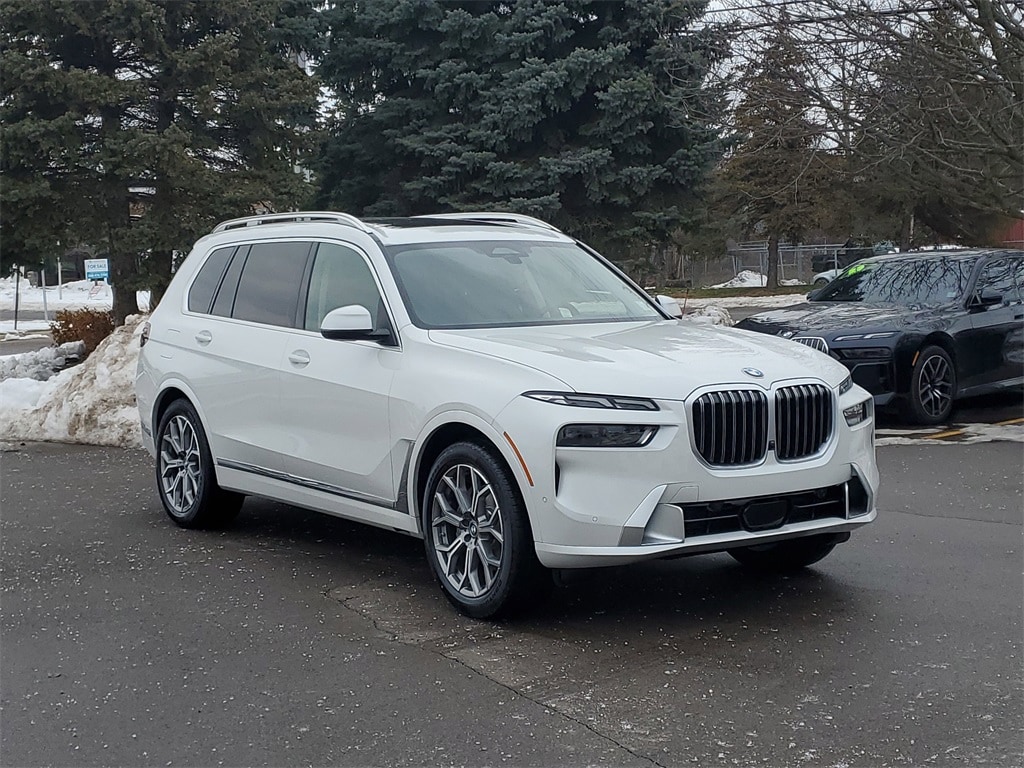 New 2026 BMW X7 xDrive40i SUV