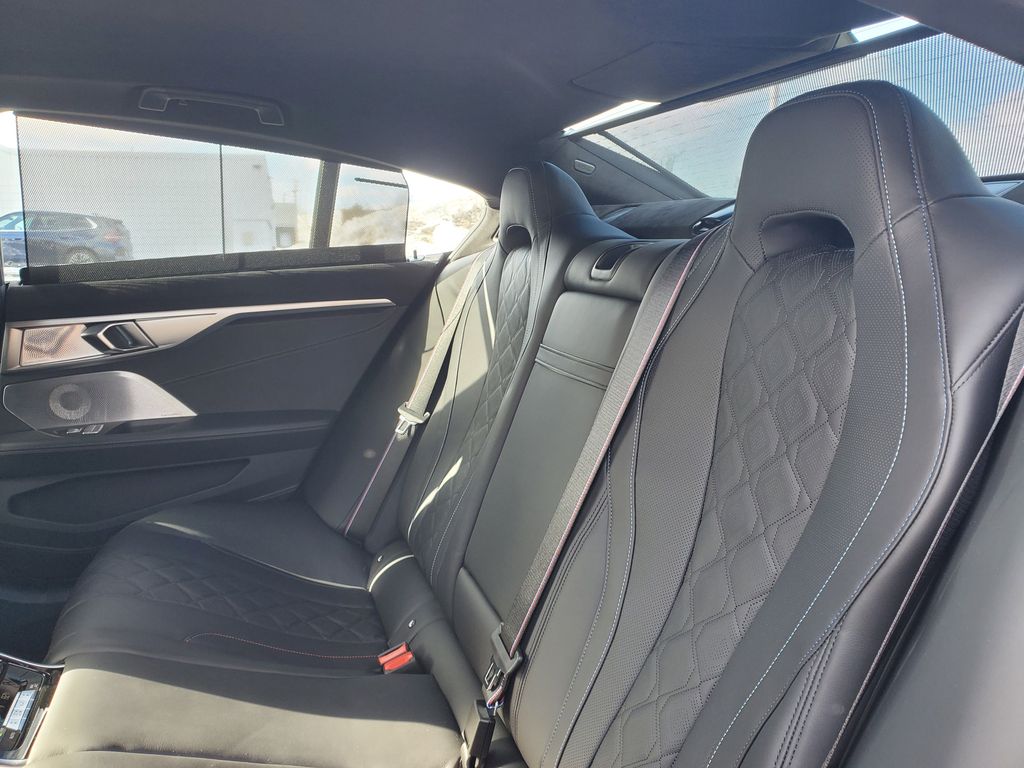2026 BMW 8 Series M850i - Photo 25