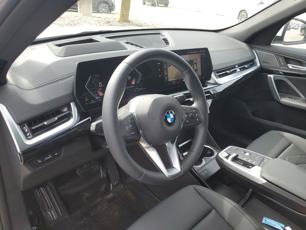 2026 BMW X2 28i - Photo 10