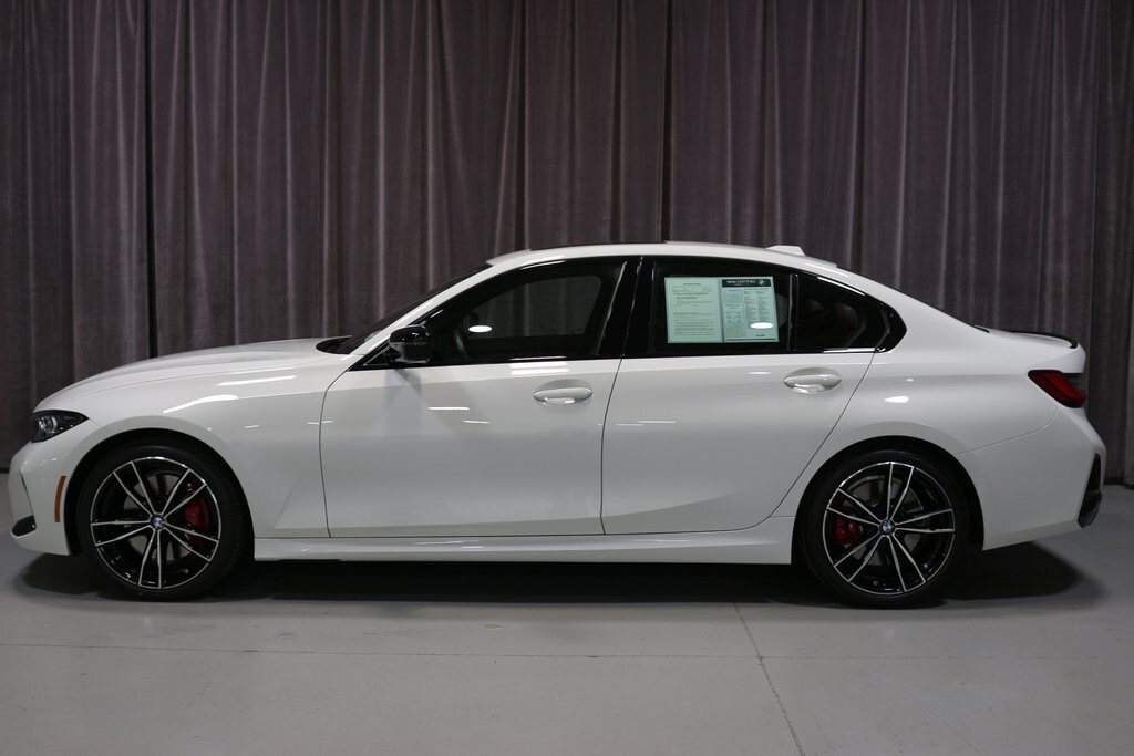2023 Bmw 330i xDrive Sedan photo 2