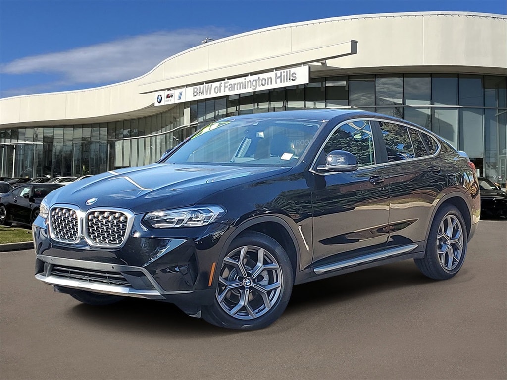 2023 BMW X4 30i's photo