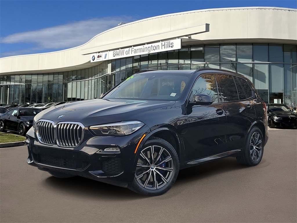 2021 BMW X5 45e's photo