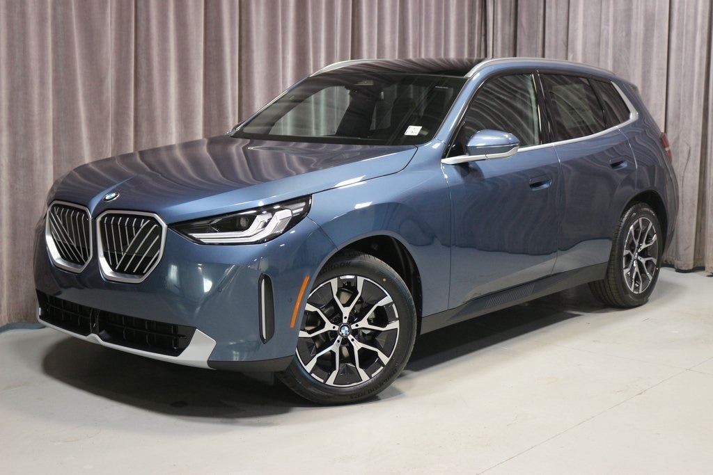 2025 BMW X3 30's photo