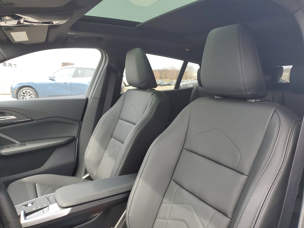 2026 BMW X2 28i - Photo 7