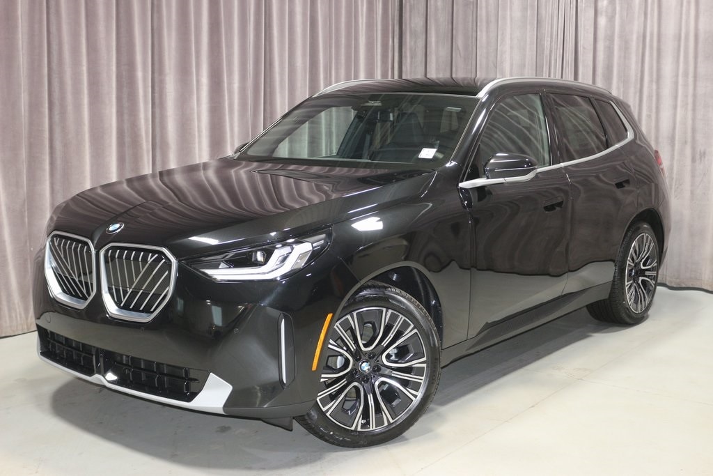 2025 BMW X3 30's photo