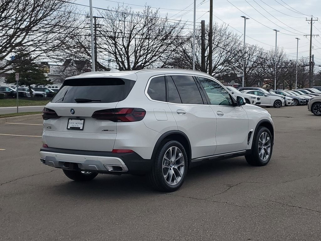New 2026 BMW X5 xDrive40i SUV