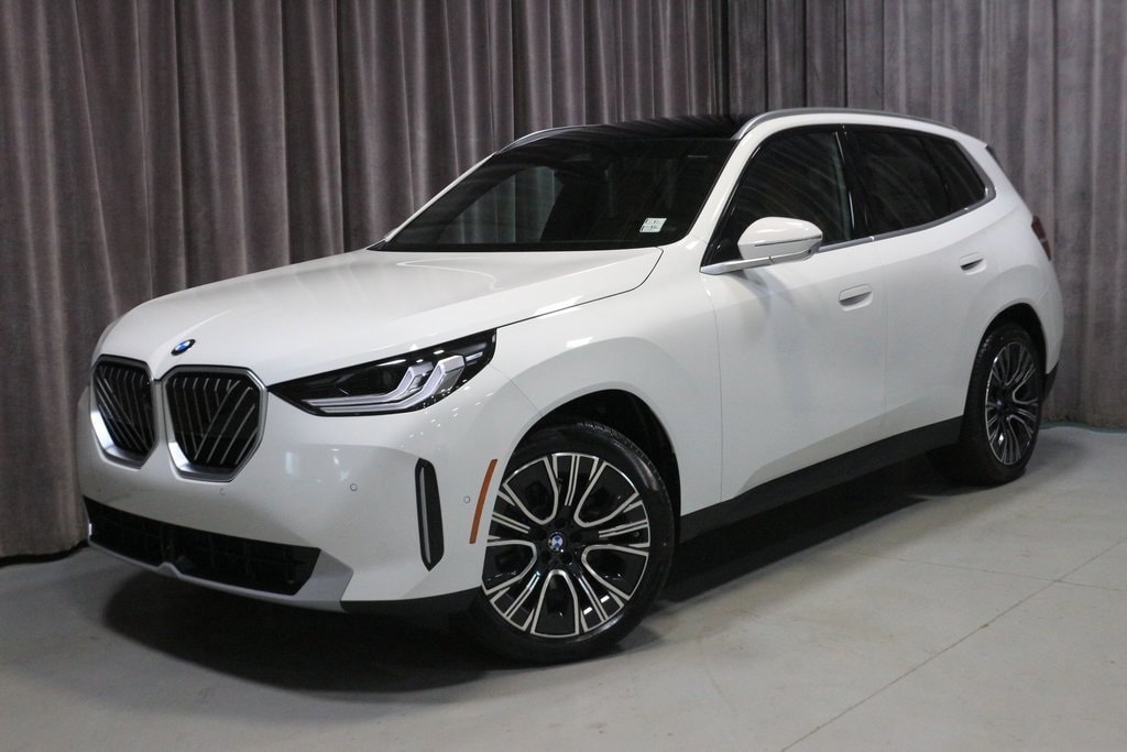 2025 BMW X3 30's photo