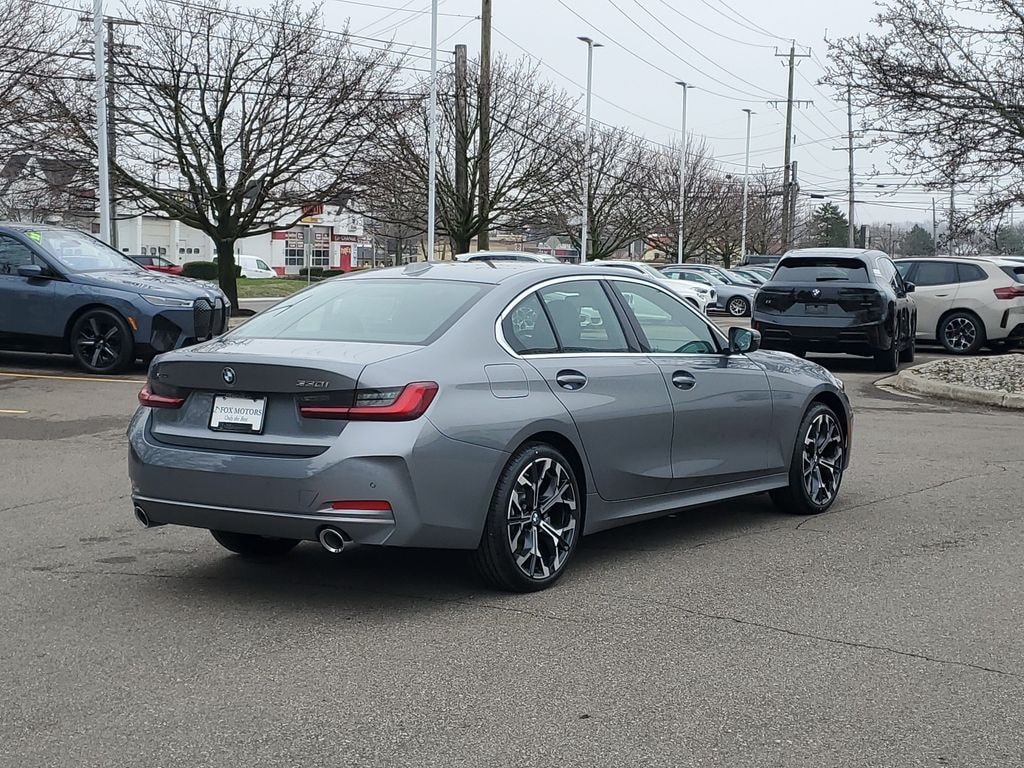 New 2026 BMW 330i xDrive Sedan
