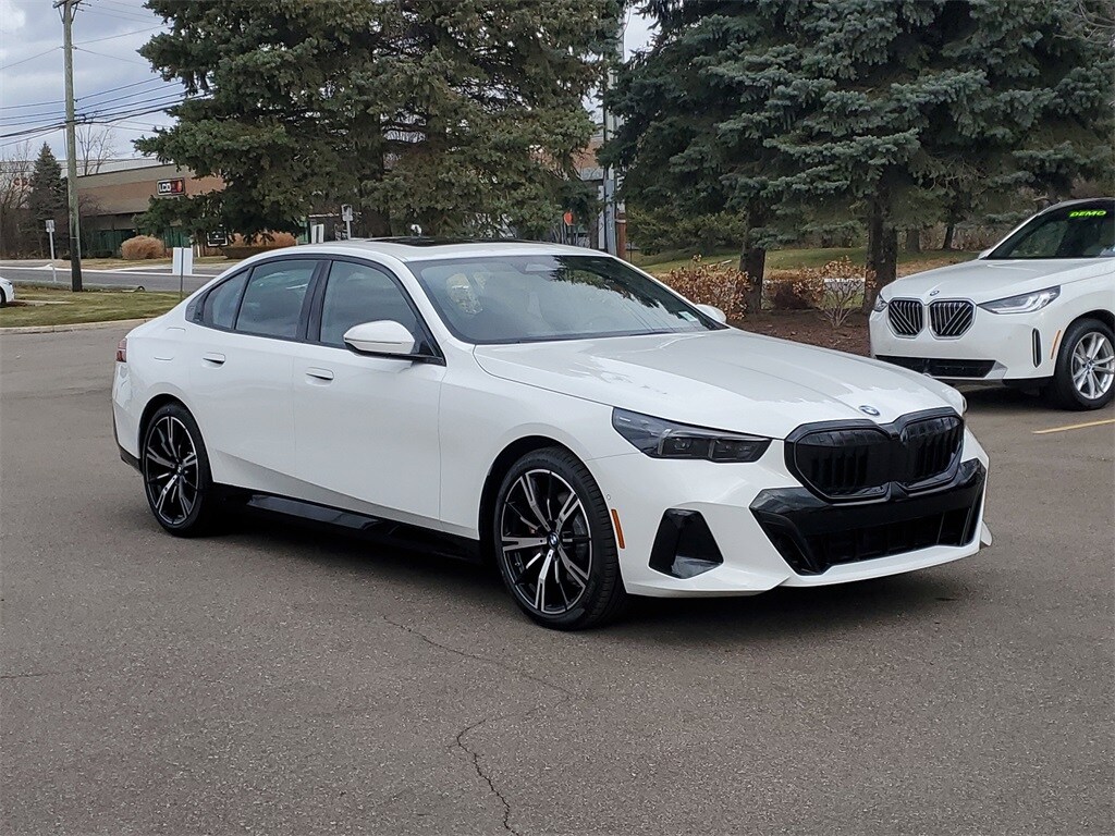 2026 Bmw 530i xDrive Sedan photo 4