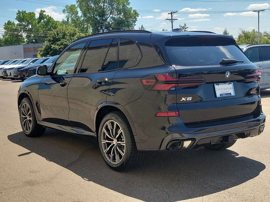 New 2026 BMW X5 xDrive40i SUV