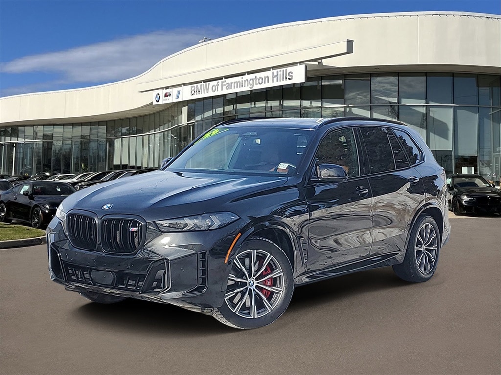 2025 BMW X5 M60i's photo