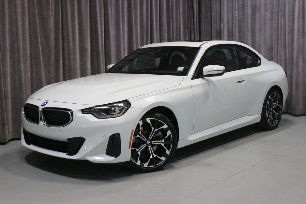 2025 BMW 2 Series 230i xDrive Coupe's photo