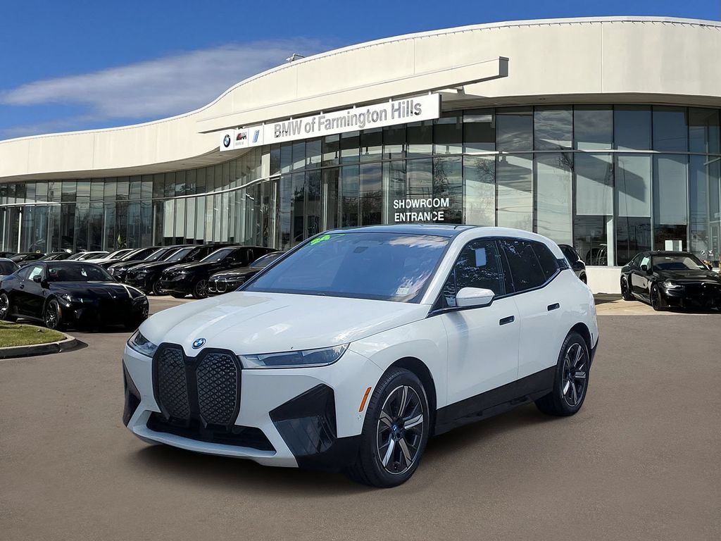 2024 BMW iX Base