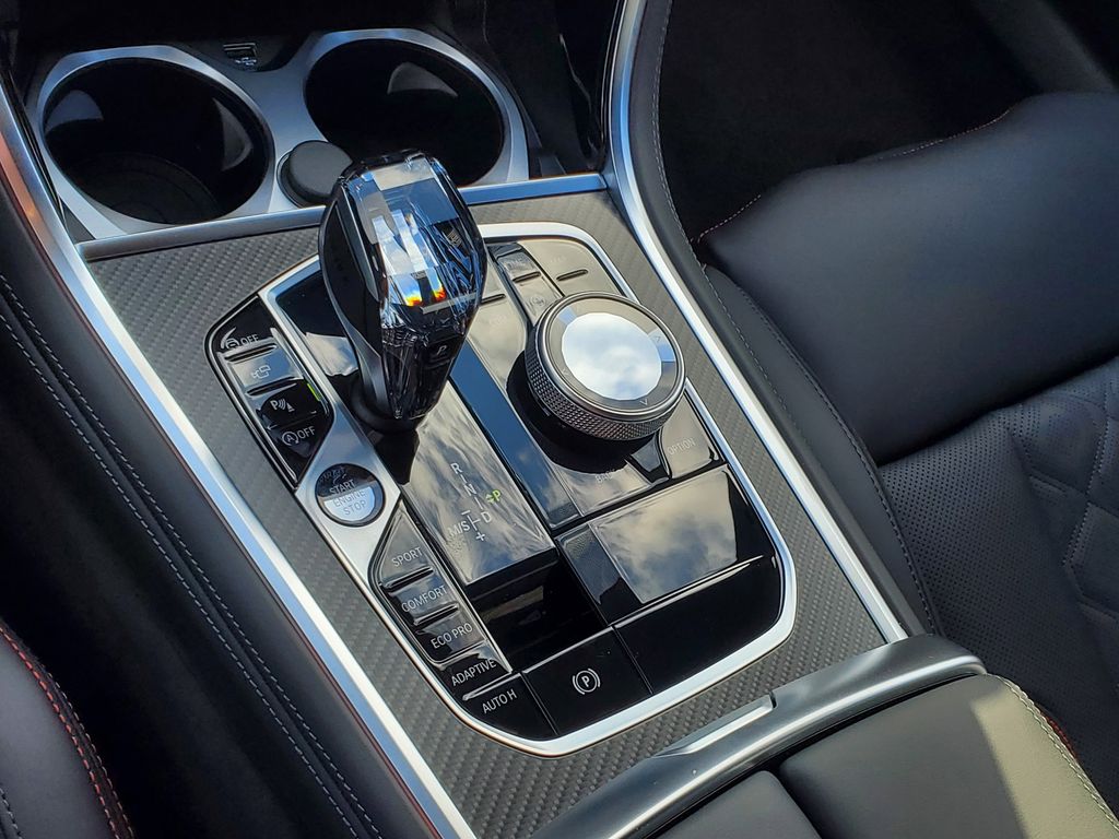 2026 BMW 8 Series M850i - Photo 21