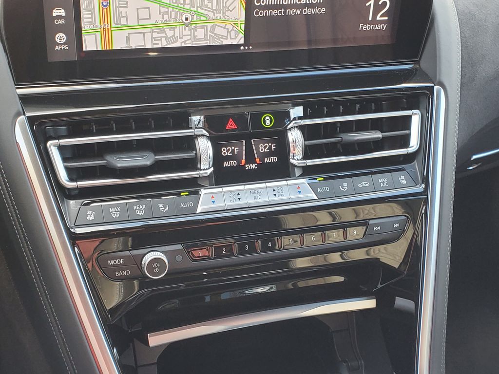 2026 BMW 8 Series M850i - Photo 19