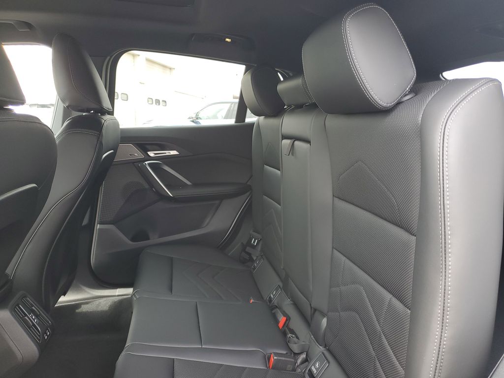 2026 BMW X2 28i - Photo 24