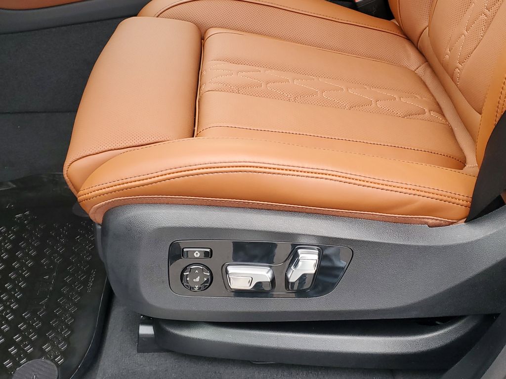 2026 BMW X5 50e - Photo 9