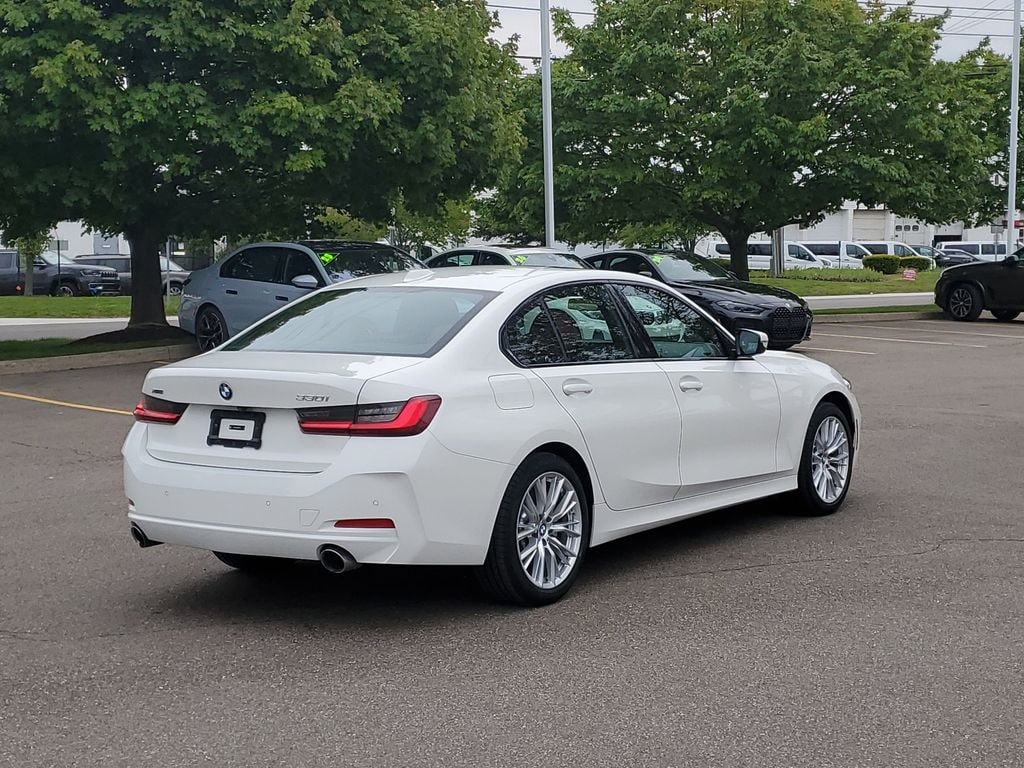 Certified 2023 BMW 330i xDrive Sedan