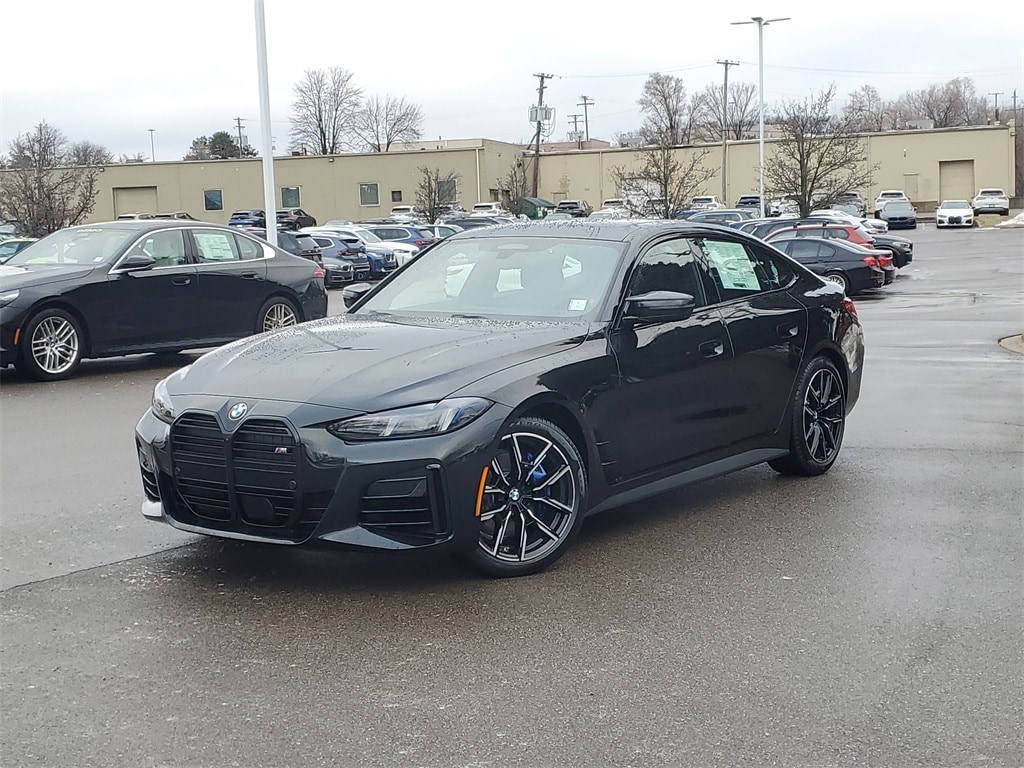 2026 BMW 4 Series M440i's photo