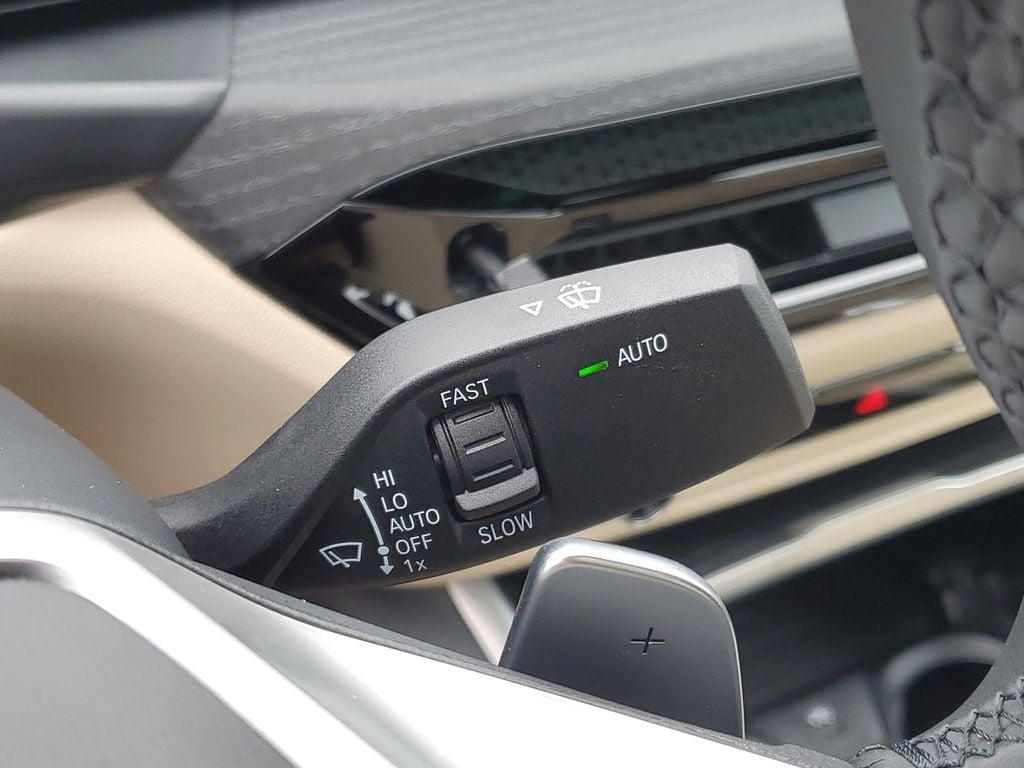 2026 BMW 3 Series 330i - Photo 15