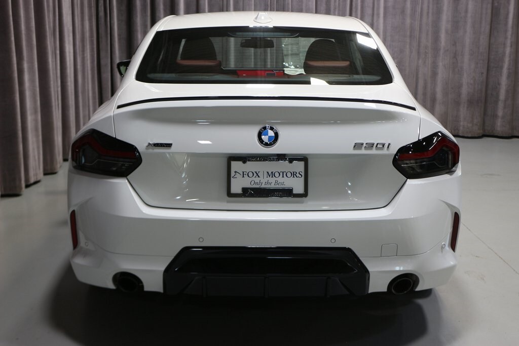 2025 Bmw 230i xDrive Coupe photo 3
