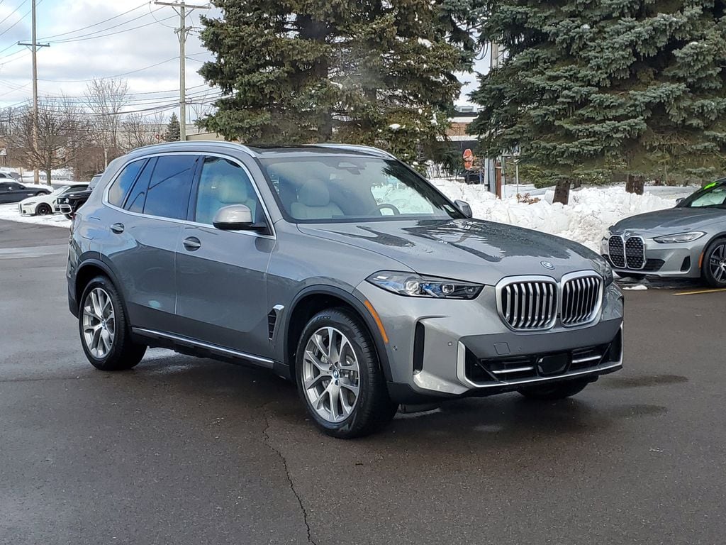 New 2026 BMW X5 PHEV xDrive50e SUV