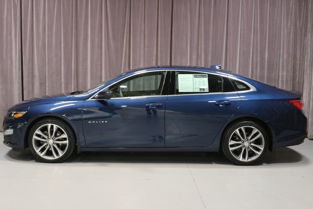 2021 Chevrolet Malibu 1LT photo 2