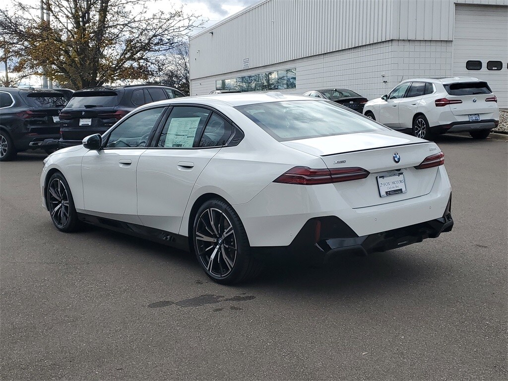 2026 Bmw 530i xDrive Sedan photo 2