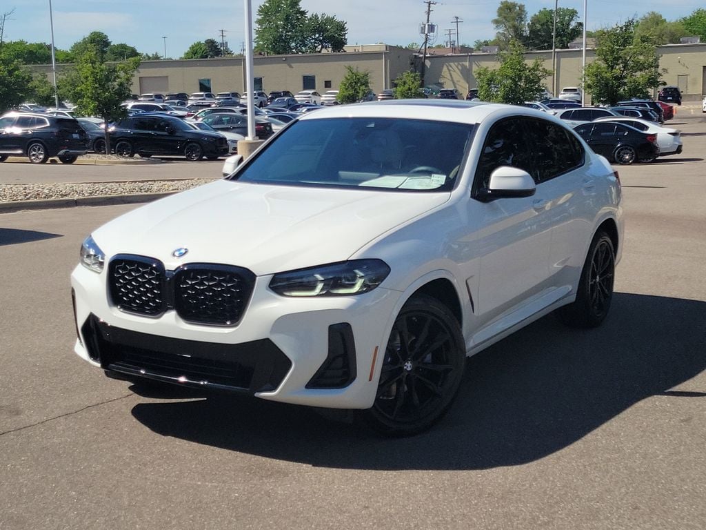 2024 BMW X4 xDrive30i's photo