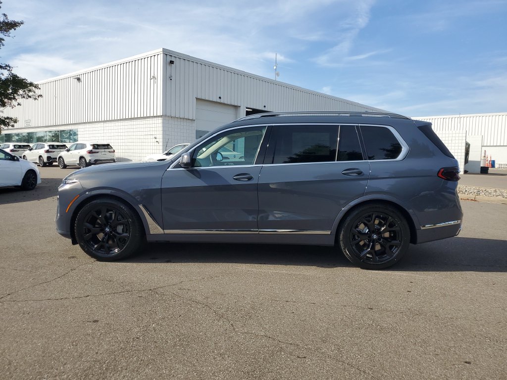 New 2027 BMW X7 xDrive40i SUV