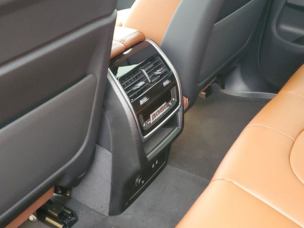 2026 BMW X5 50e - Photo 25