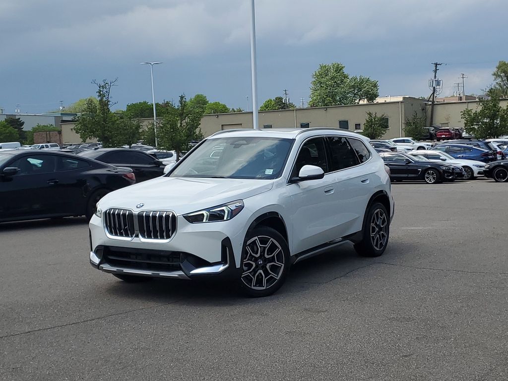 2026 BMW X1 xDrive28i's photo