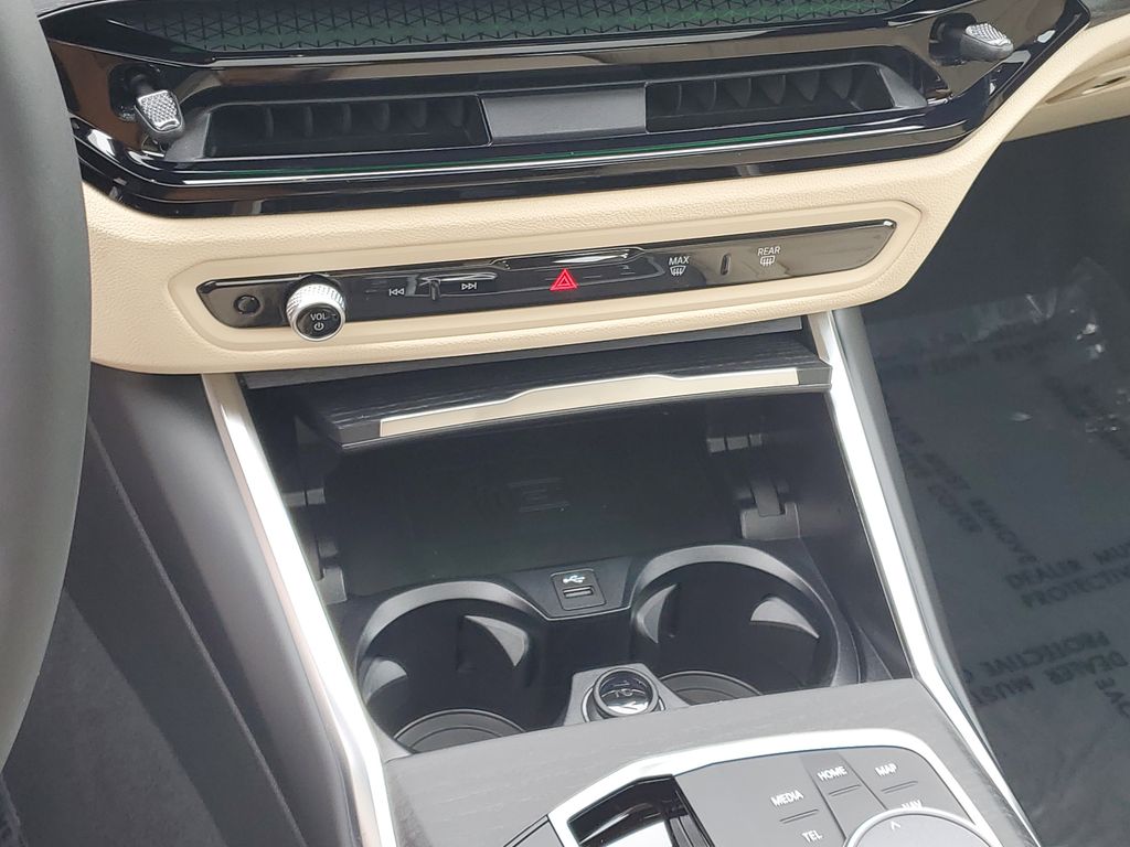 2026 BMW 3 Series 330i - Photo 18