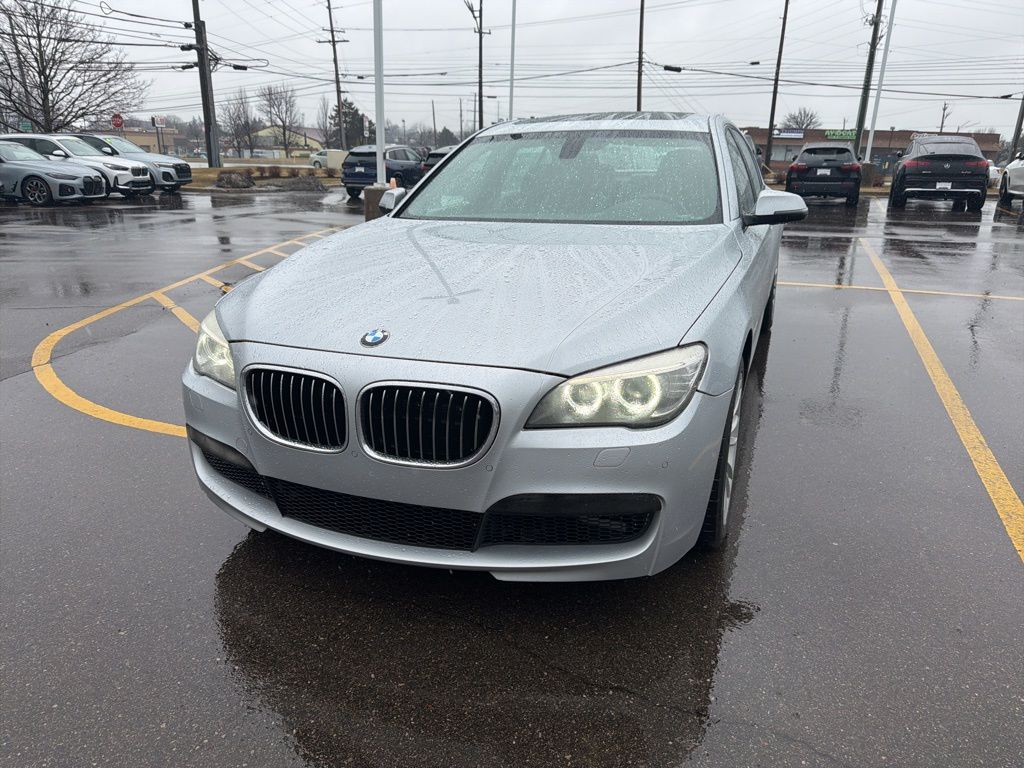 Used 2013 BMW 7 Series 740i with VIN WBAYF4C56DD128089 for sale in Farmington Hills, MI