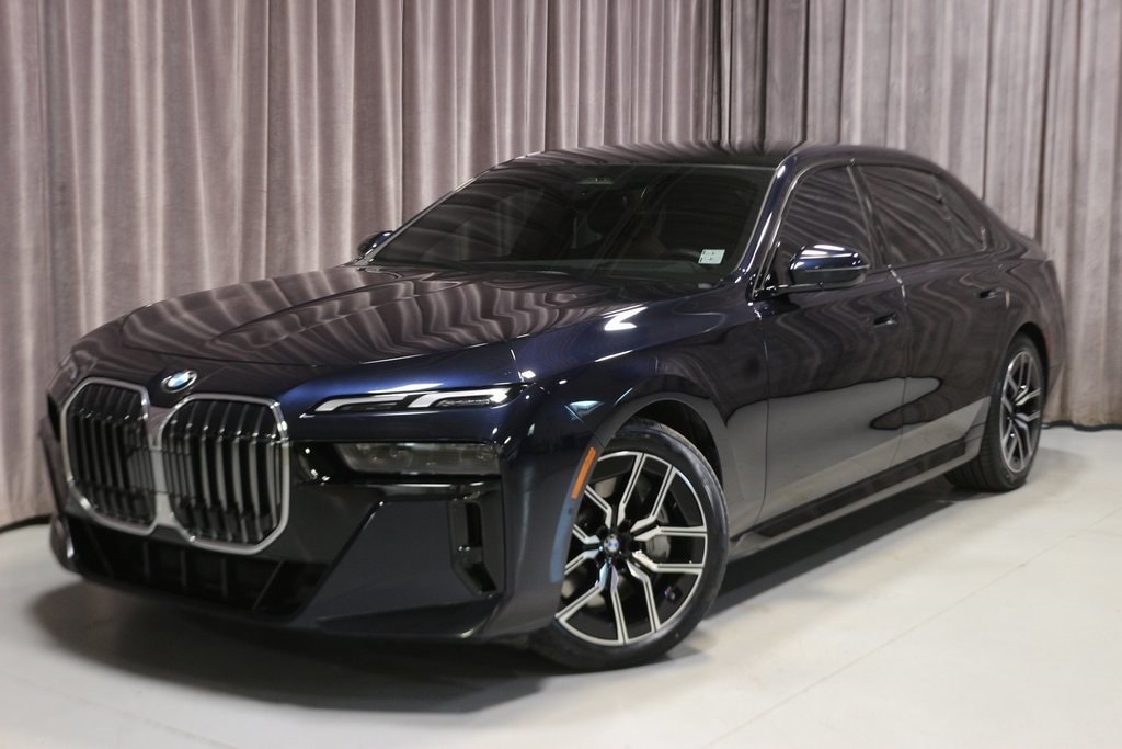 2023 BMW 7 Series 760i's photo