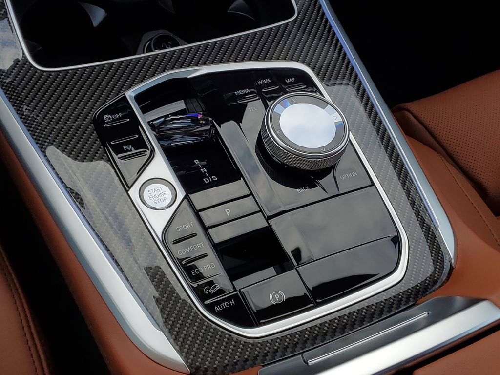 2026 BMW X5 M60i - Photo 21