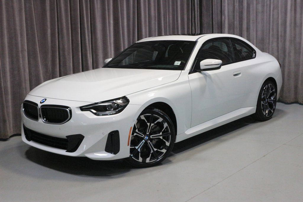 2025 BMW 2 Series 230i xDrive Coupe's photo