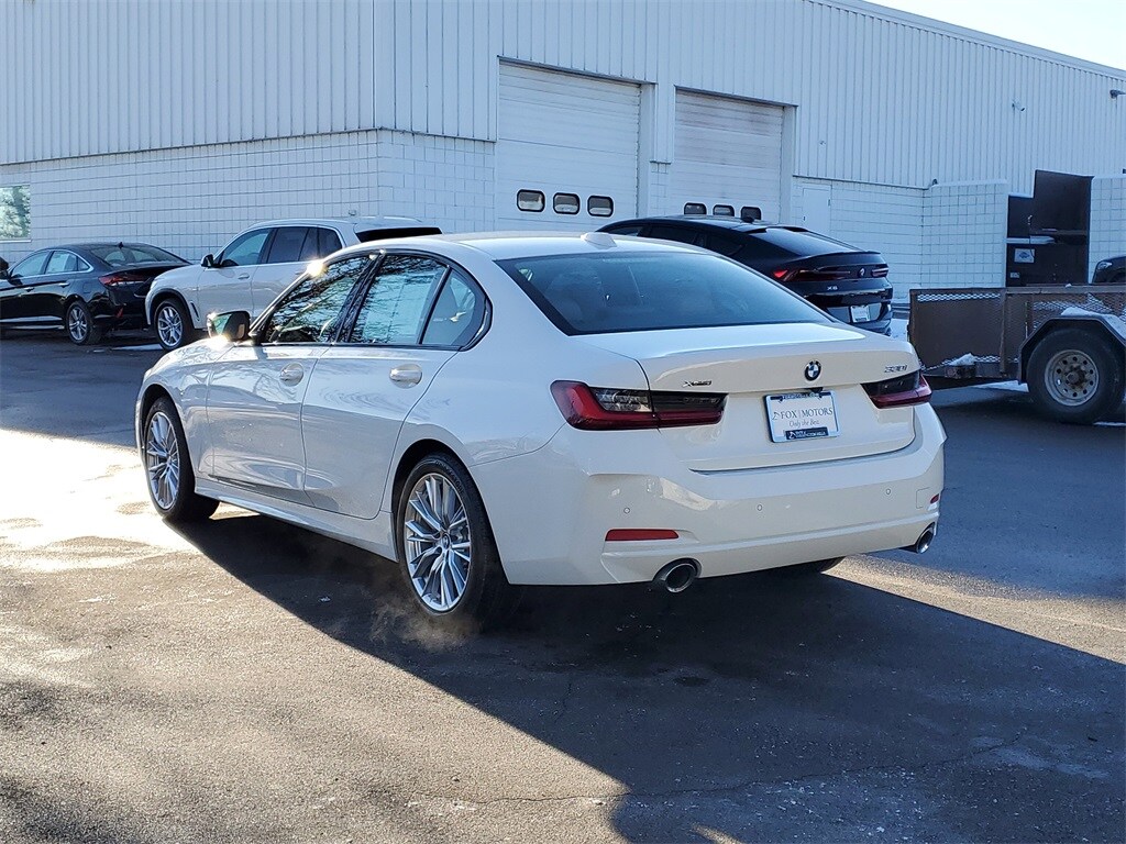 2023 Bmw 330i xDrive Sedan photo 2