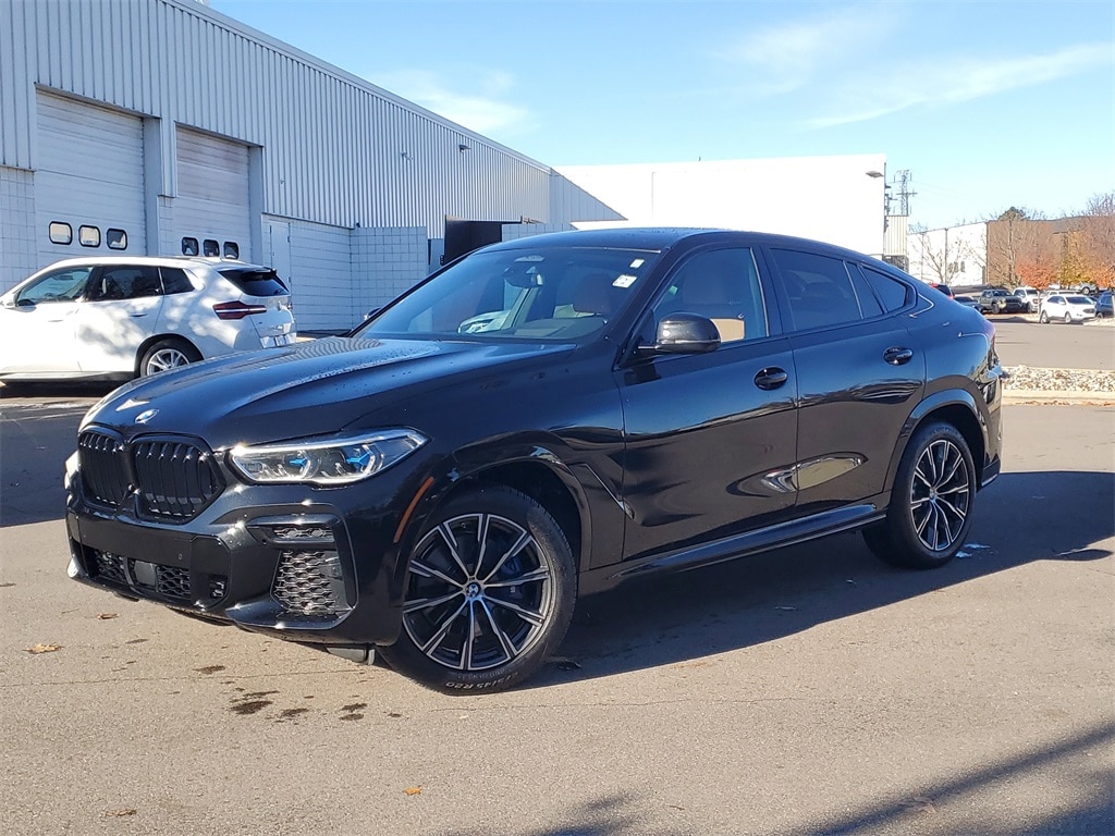 2022 BMW X6 40i's photo