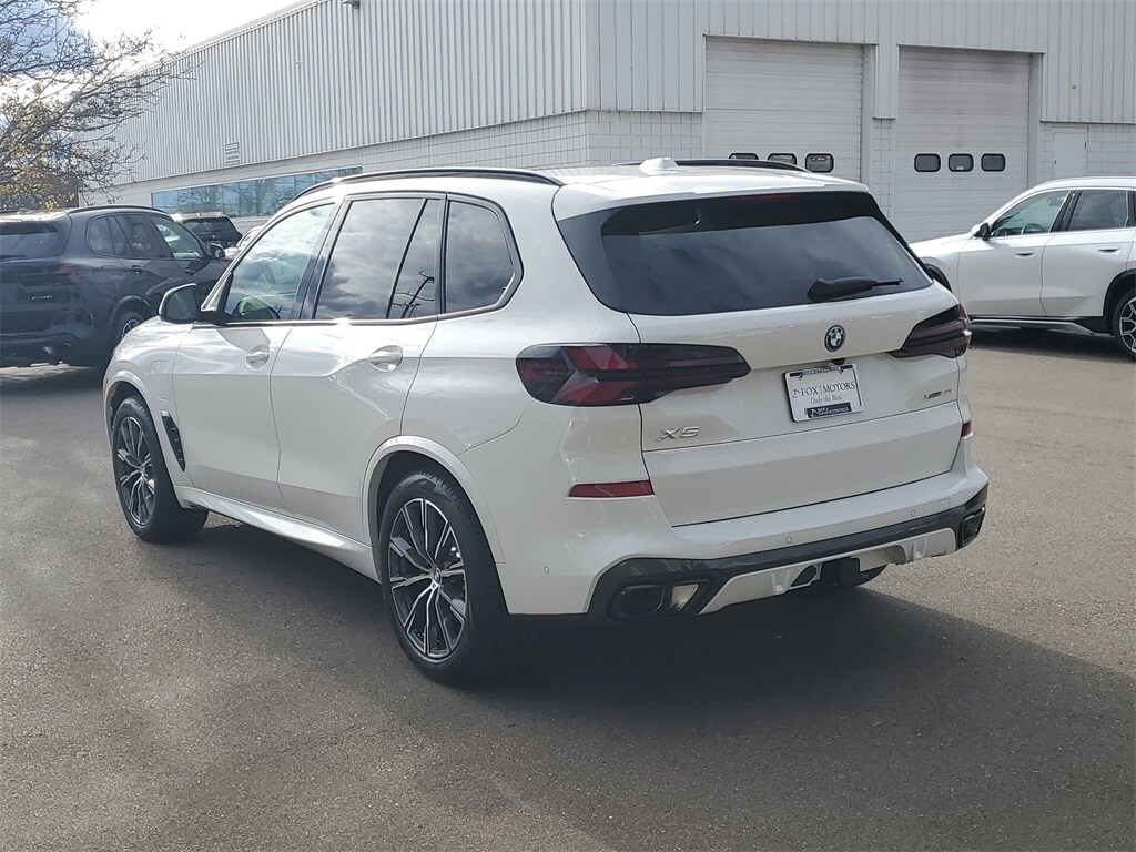 2026 Bmw X5 xDrive50e photo 2