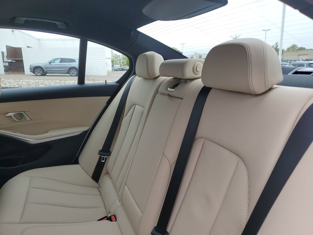 2026 BMW 3 Series 330i - Photo 23