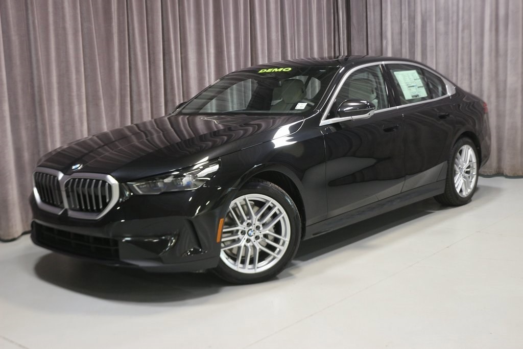 2025 BMW 5 Series 530i's photo