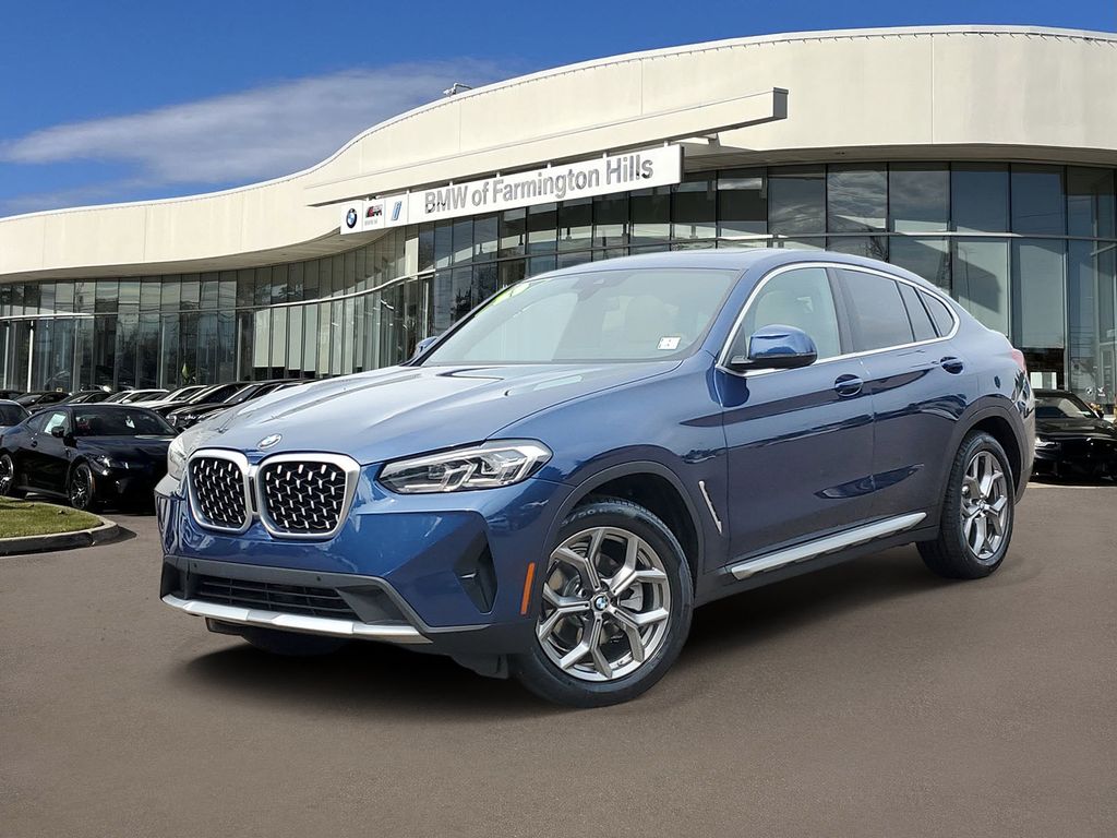 2023 BMW X4