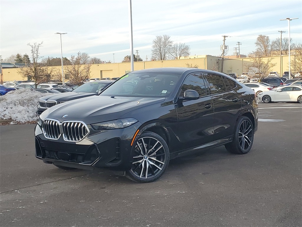 2024 BMW X6 40i's photo