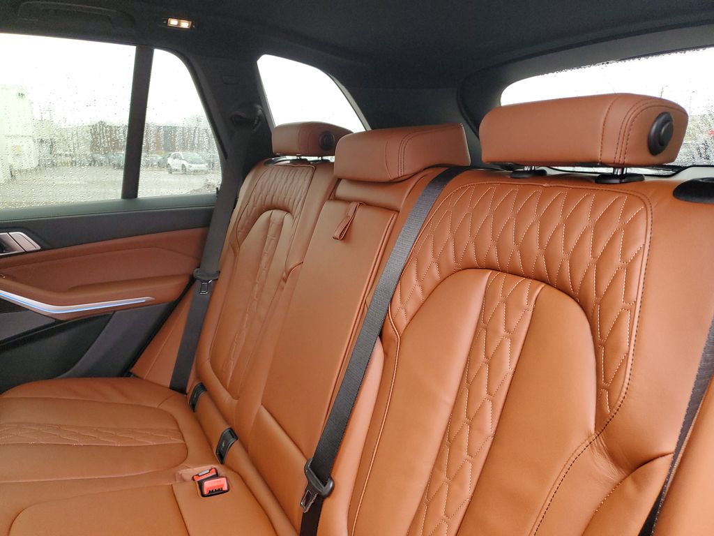 2026 BMW X5 50e - Photo 24