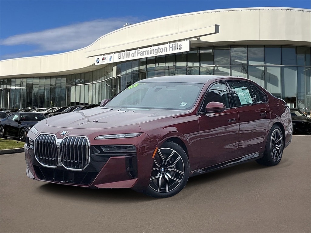 2023 BMW 7 Series 760i's photo