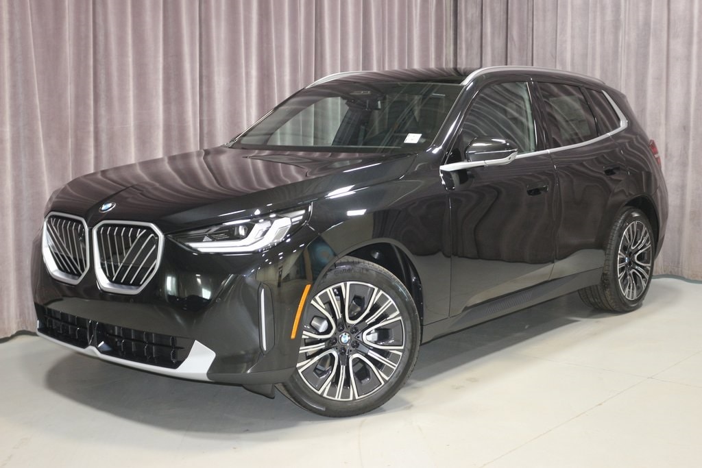 2025 BMW X3 30's photo