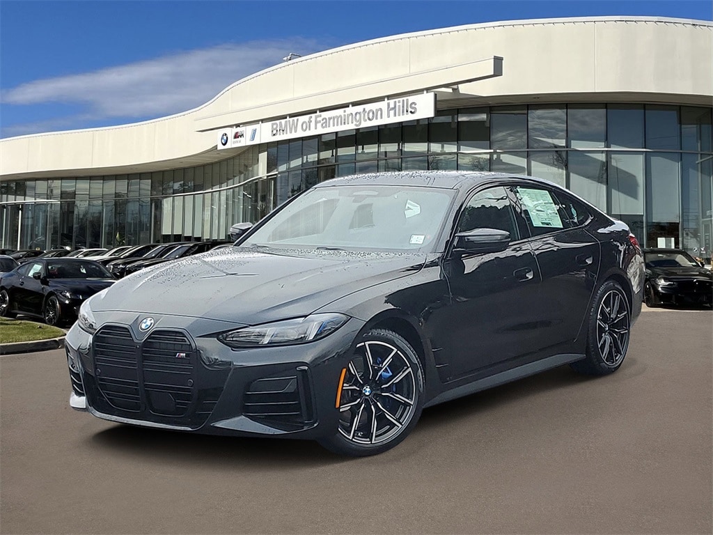 2026 BMW 4 Series M440i's photo