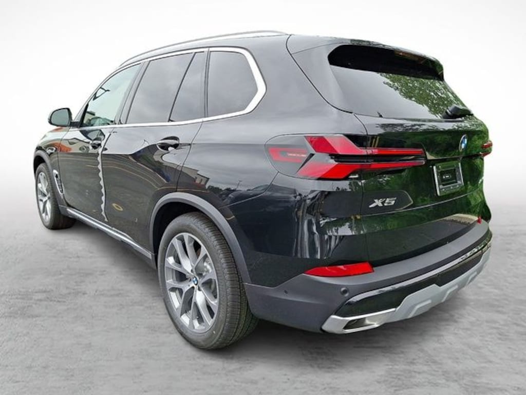 New 2026 BMW X5 xDrive40i SUV