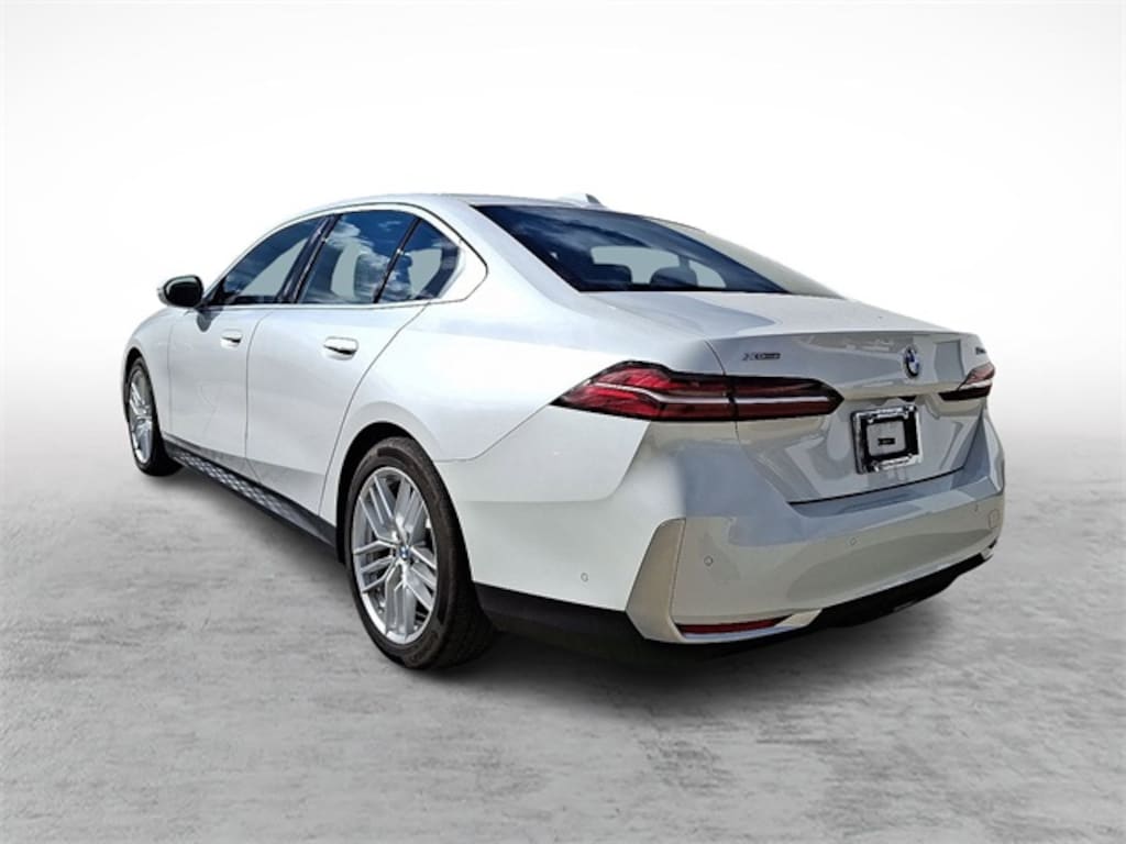 Used 2025 BMW 530i xDrive Sedan